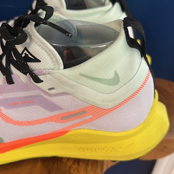 NWOT Men’s Nike React Pegasus 4 Gore-Tex Hiking Trail  NBY DJ7926-500 Size 7.5 - Picture 4 of 9